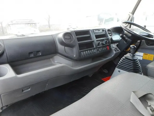 日野 デュトロ TKG-XZU775M(4WD)の写真18