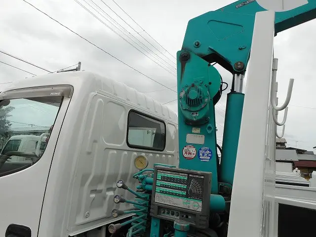 日野 デュトロ BDG-XZU388M(4WD)の写真17