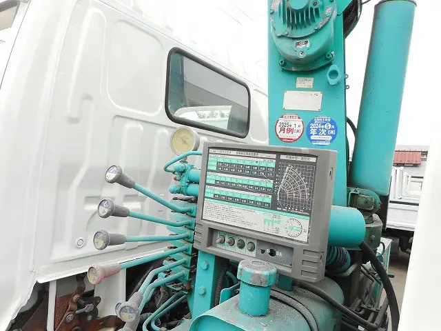 日野 デュトロ BDG-XZU388M(4WD)の写真23