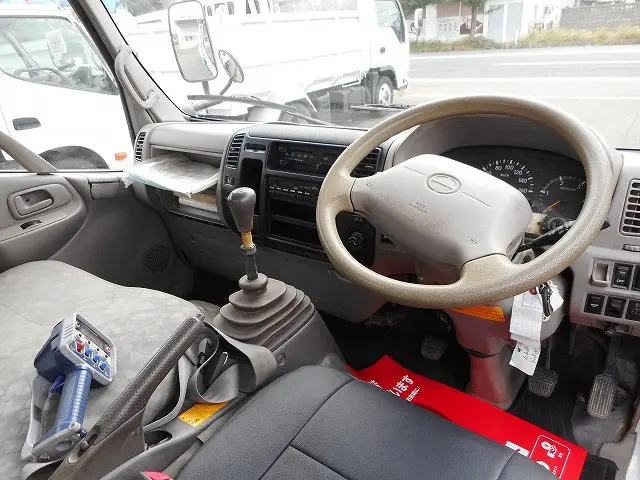 日野 デュトロ BDG-XZU388M(4WD)の写真27