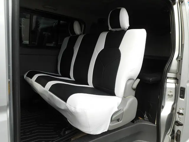 トヨタ ハイエースバン ADF-KDH206V(4WD)の写真16