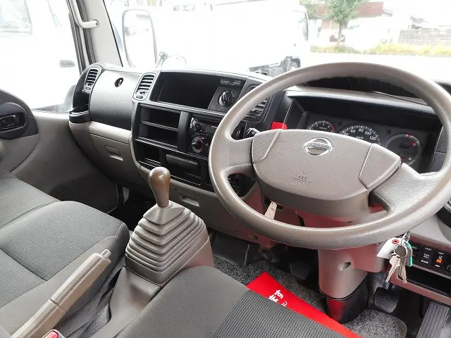 日産 アトラス TKG-SZ5F24(4WD)の写真12