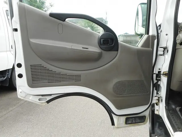 日産 アトラス TKG-SZ5F24(4WD)の写真19