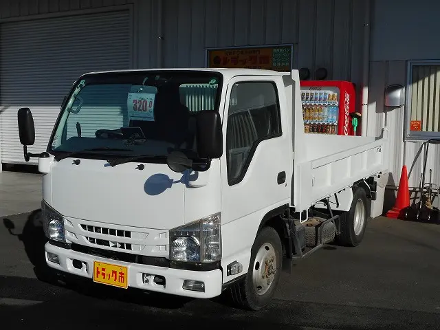 いすゞ エルフ TPG-NKS85AN(4WD)の写真1