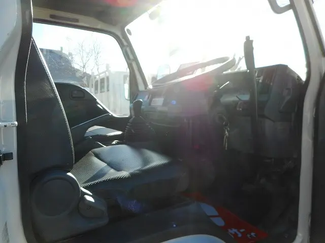 いすゞ エルフ TPG-NKS85AN(4WD)の写真16