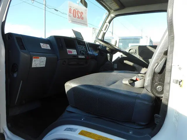 いすゞ エルフ TPG-NKS85AN(4WD)の写真19