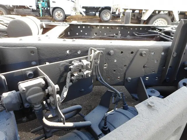 いすゞ エルフ TPG-NKS85AN(4WD)の写真23