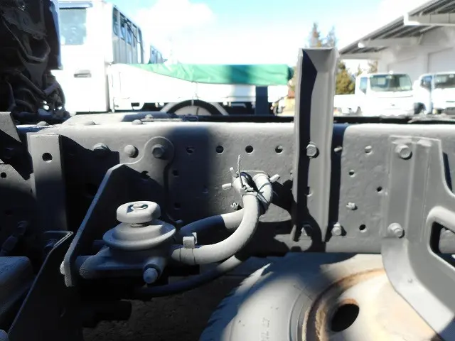 いすゞ エルフ TPG-NKS85AN(4WD)の写真27