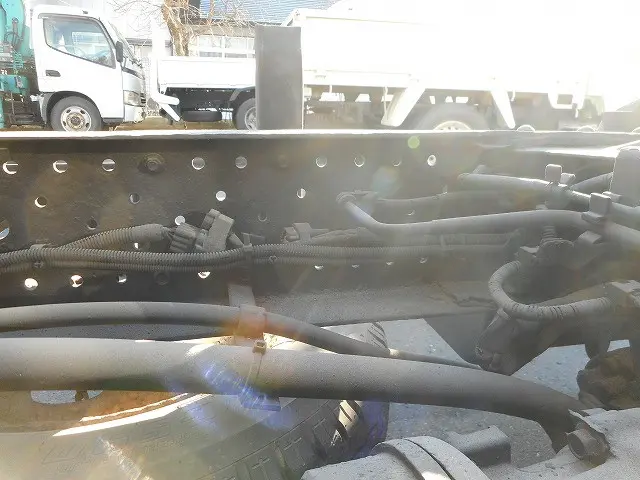 いすゞ エルフ TPG-NKS85AN(4WD)の写真35