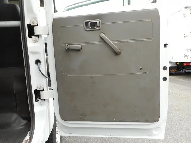 日産 アトラス PDG-SZ5F24(4WD)の写真17