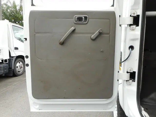 日産 アトラス PDG-SZ5F24(4WD)の写真22