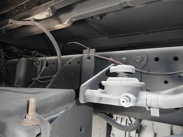 いすゞ エルフ SKA-NHS85A(4WD)の写真28