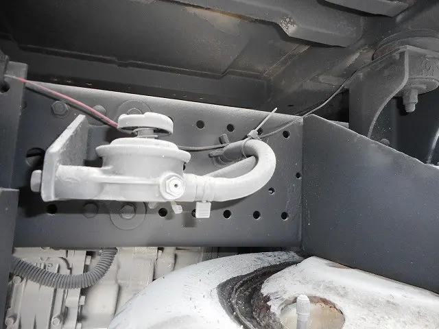 いすゞ エルフ SKA-NHS85A(4WD)の写真29