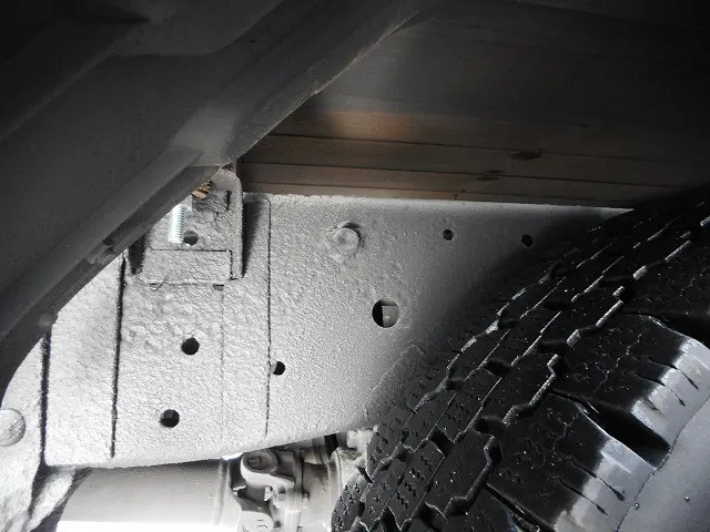 いすゞ エルフ SKA-NHS85A(4WD)の写真31