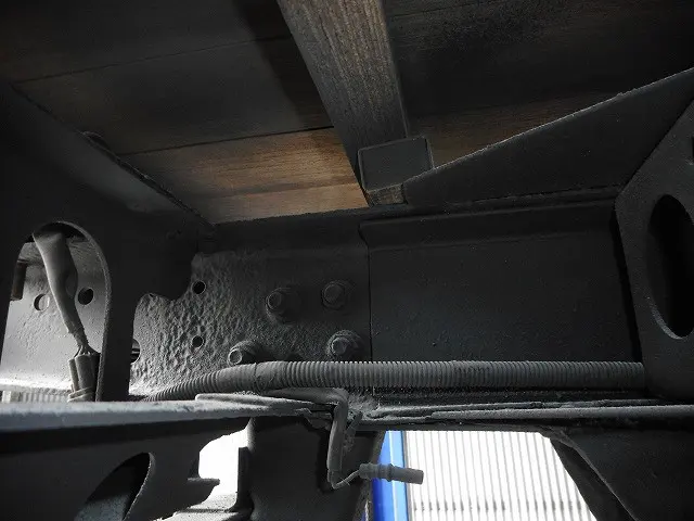 いすゞ エルフ SKA-NHS85A(4WD)の写真39