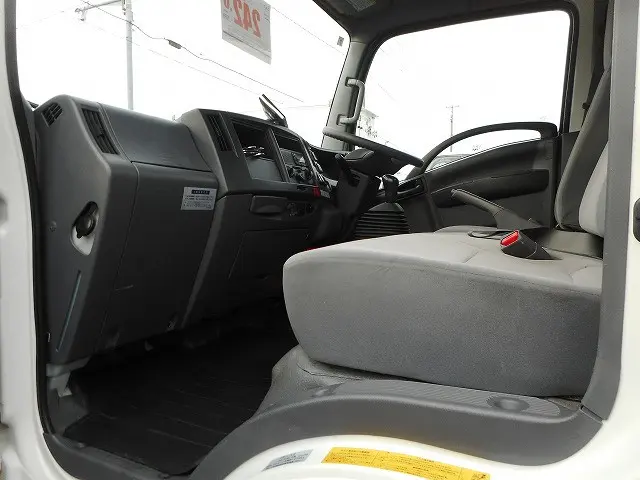 いすゞ エルフ TRG-NLS85AR(4WD)の写真16