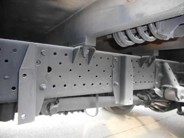 いすゞ エルフ TRG-NLS85AR(4WD)の写真27