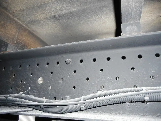 いすゞ エルフ TRG-NLS85AR(4WD)の写真35