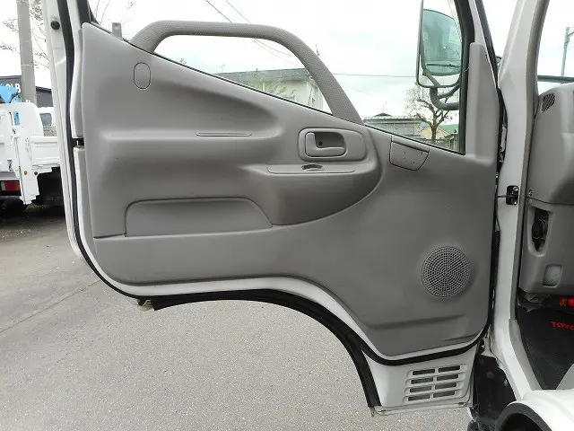 トヨタ ダイナ LDF-KDY281(4WD)の写真16