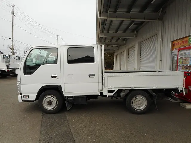 いすゞ エルフ BKG-NHS85A(4WD)の写真5