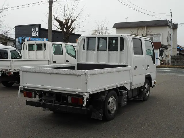 いすゞ エルフ BKG-NHS85A(4WD)の写真7
