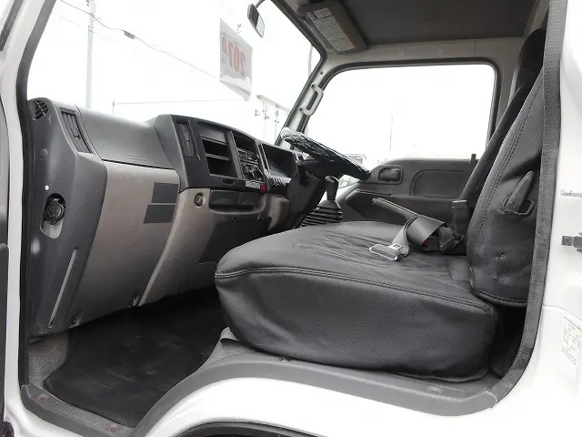 いすゞ エルフ BKG-NHS85A(4WD)の写真18