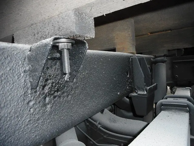 いすゞ エルフ BKG-NHS85A(4WD)の写真28