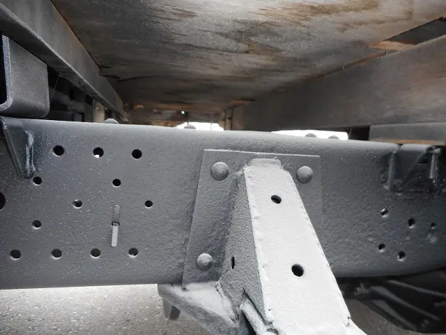 いすゞ エルフ BKG-NHS85A(4WD)の写真31