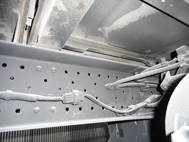 いすゞ エルフ BKG-NHS85A(4WD)の写真38