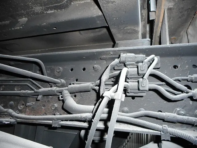 いすゞ エルフ BKG-NHS85A(4WD)の写真40