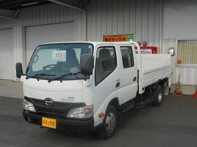 日野 デュトロ TKG-XZU695M(4WD)の写真1