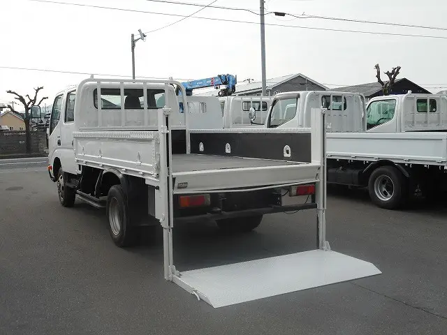 日野 デュトロ TKG-XZU695M(4WD)の写真10