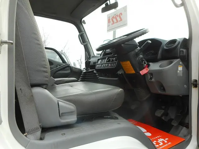 日野 デュトロ TKG-XZU695M(4WD)の写真14