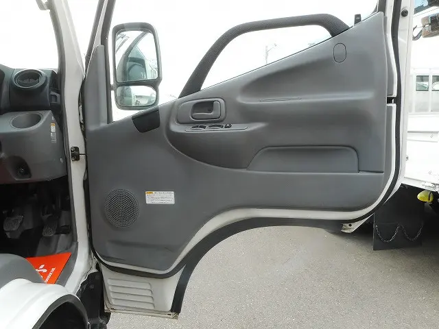 日野 デュトロ TKG-XZU695M(4WD)の写真15