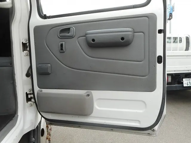 日野 デュトロ TKG-XZU695M(4WD)の写真17
