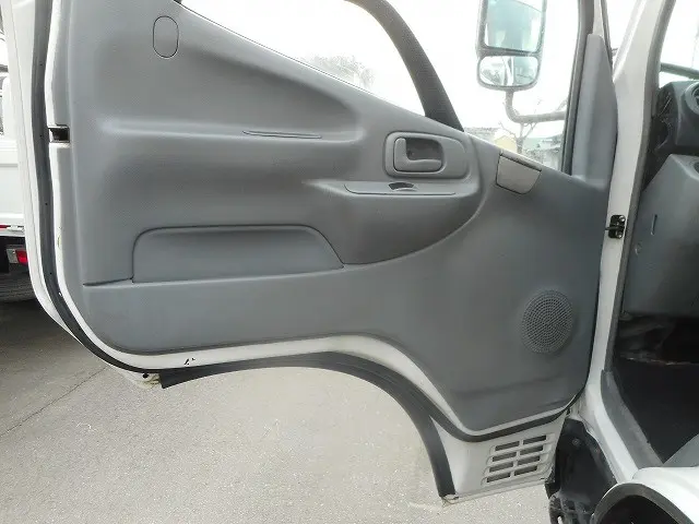 日野 デュトロ TKG-XZU695M(4WD)の写真20