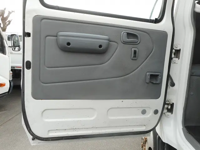 日野 デュトロ TKG-XZU695M(4WD)の写真22