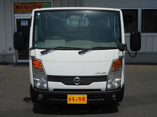 日産 アトラス PDG-SZ5F24(4WD)の写真2