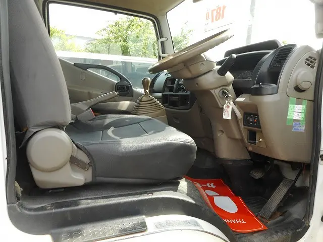 日産 アトラス PDG-SZ5F24(4WD)の写真13