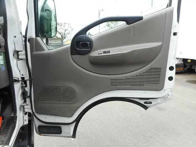 日産 アトラス PDG-SZ5F24(4WD)の写真15