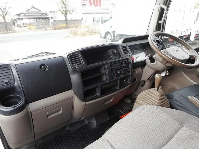 日産 アトラス PDG-SZ5F24(4WD)の写真18