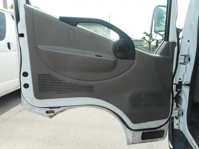 日産 アトラス PDG-SZ5F24(4WD)の写真19