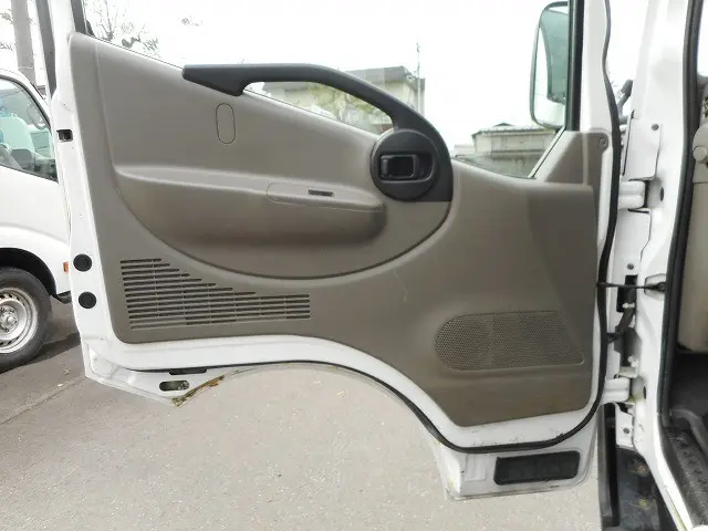 日産 アトラス PDG-SZ5F24(4WD)の写真20