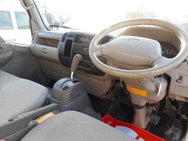 トヨタ ダイナ LDF-KDY281(4WD)の写真11