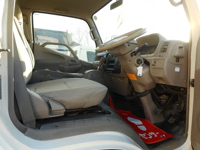 トヨタ ダイナ LDF-KDY281(4WD)の写真12