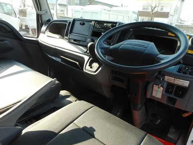 三菱 キャンター TKG-FGA20(4WD)の写真12