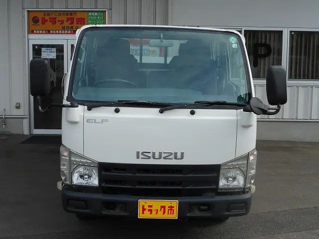 いすゞ エルフ BKG-NJS85A(4WD)の写真2