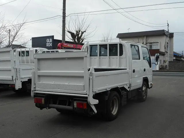 いすゞ エルフ BKG-NJS85A(4WD)の写真7