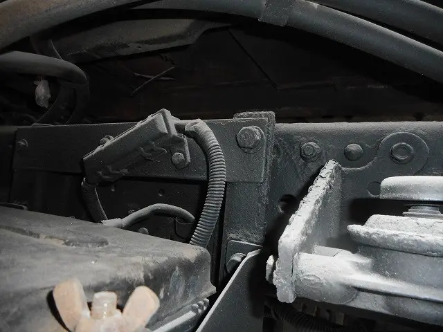 いすゞ エルフ BKG-NJS85A(4WD)の写真29