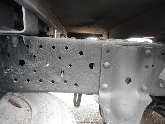 いすゞ エルフ BKG-NJS85A(4WD)の写真30